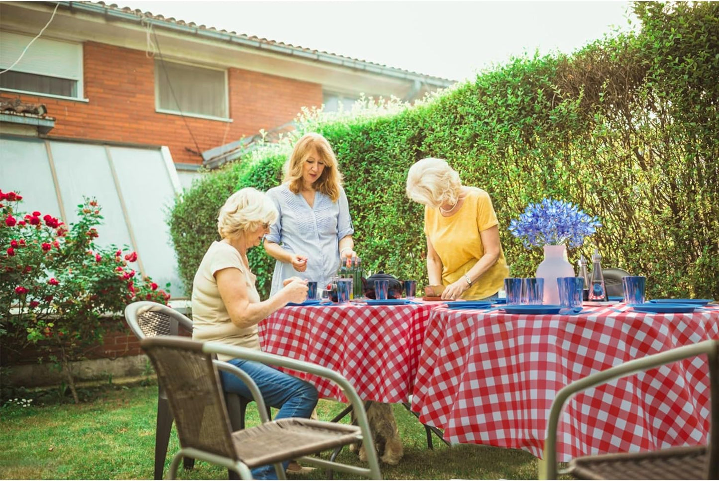 10 Pack Round Plastic Checkered BBQ Tablecloth -Red & White Checkered Gingham Tablecloth -Plastic Picnic Table Covers.